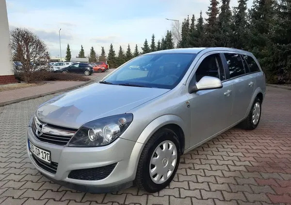 dolnośląskie Opel Astra cena 13600 przebieg: 174000, rok produkcji 2010 z Ustroń